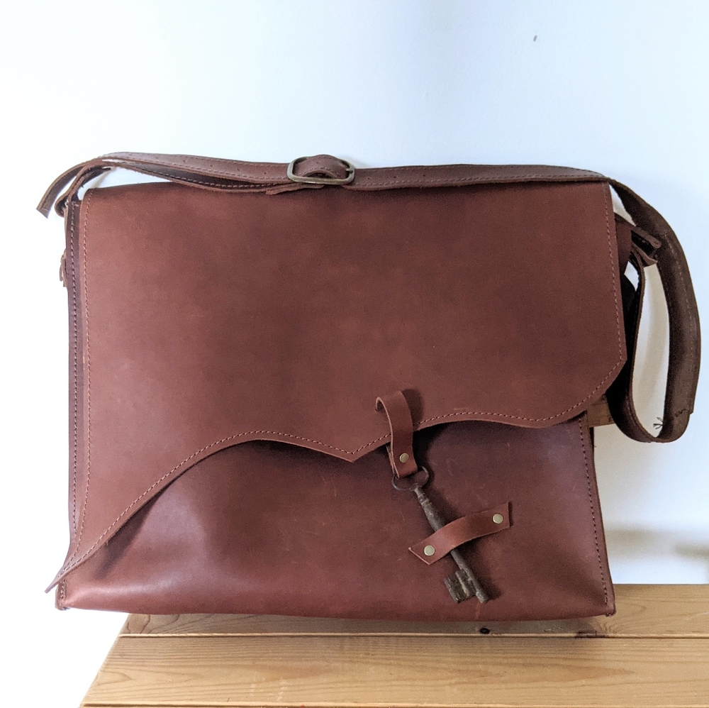 Genuine Leather Portfolio / Laptop / Messenger Bag - Picture 1 of 14